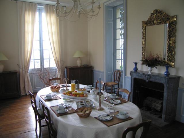 Chambres D'Hotes Le Chateau De La Plante Thure Exterior photo