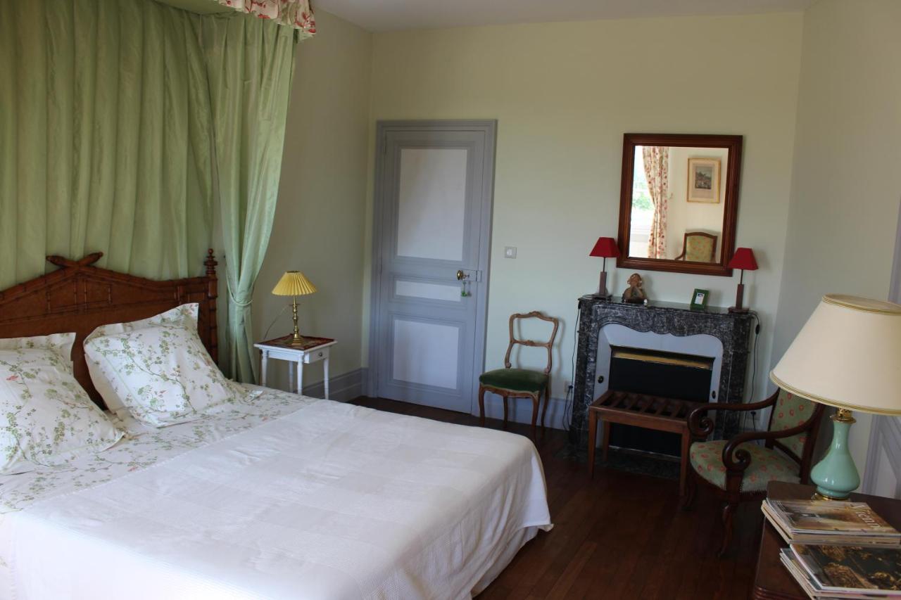 Chambres D'Hotes Le Chateau De La Plante Thure Exterior photo